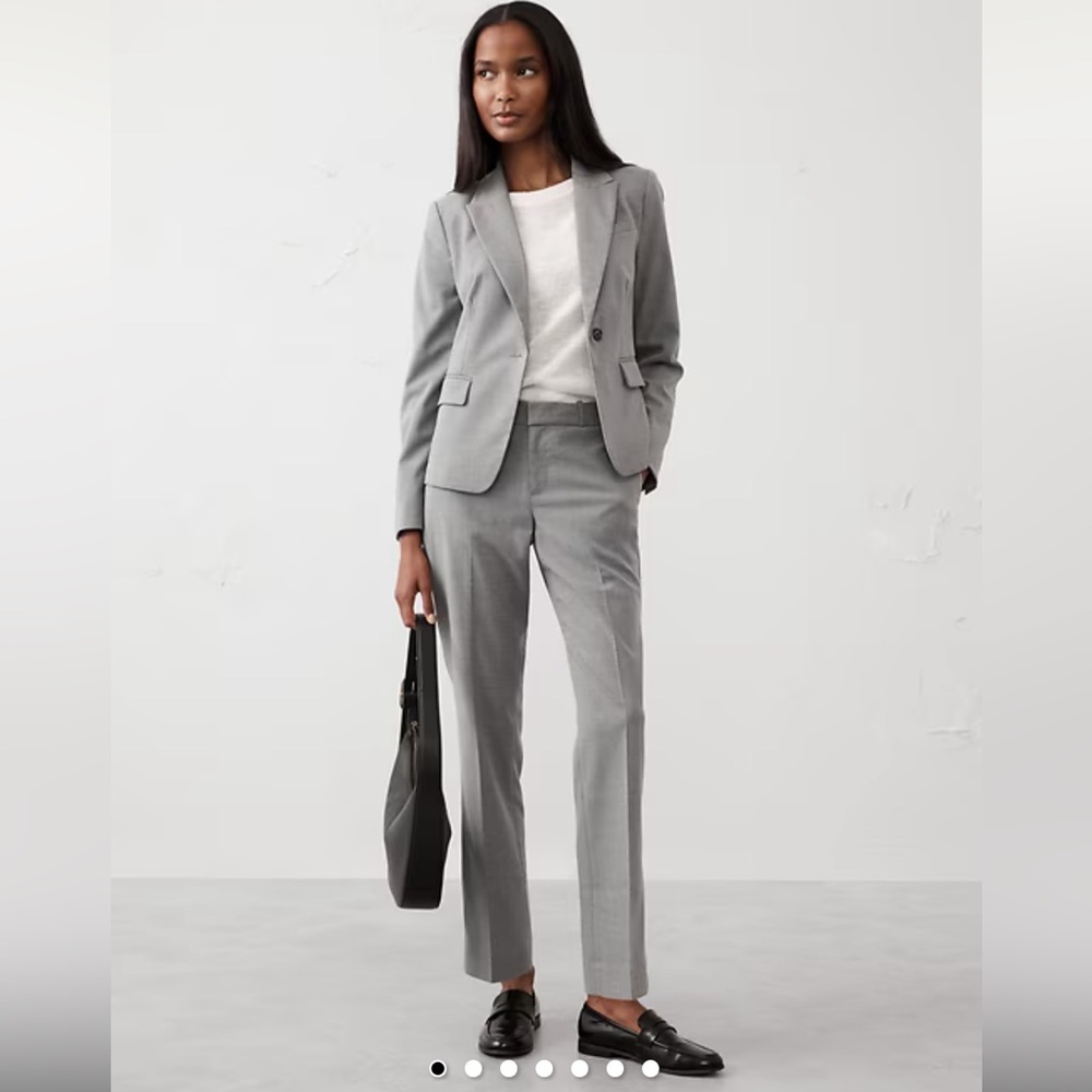 Women’s Banana Republic Striped Pants - Picture 4 of 6